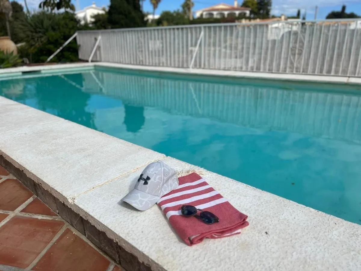 Habitaciones En Casa Miguel Caleta De Velez 0*,
